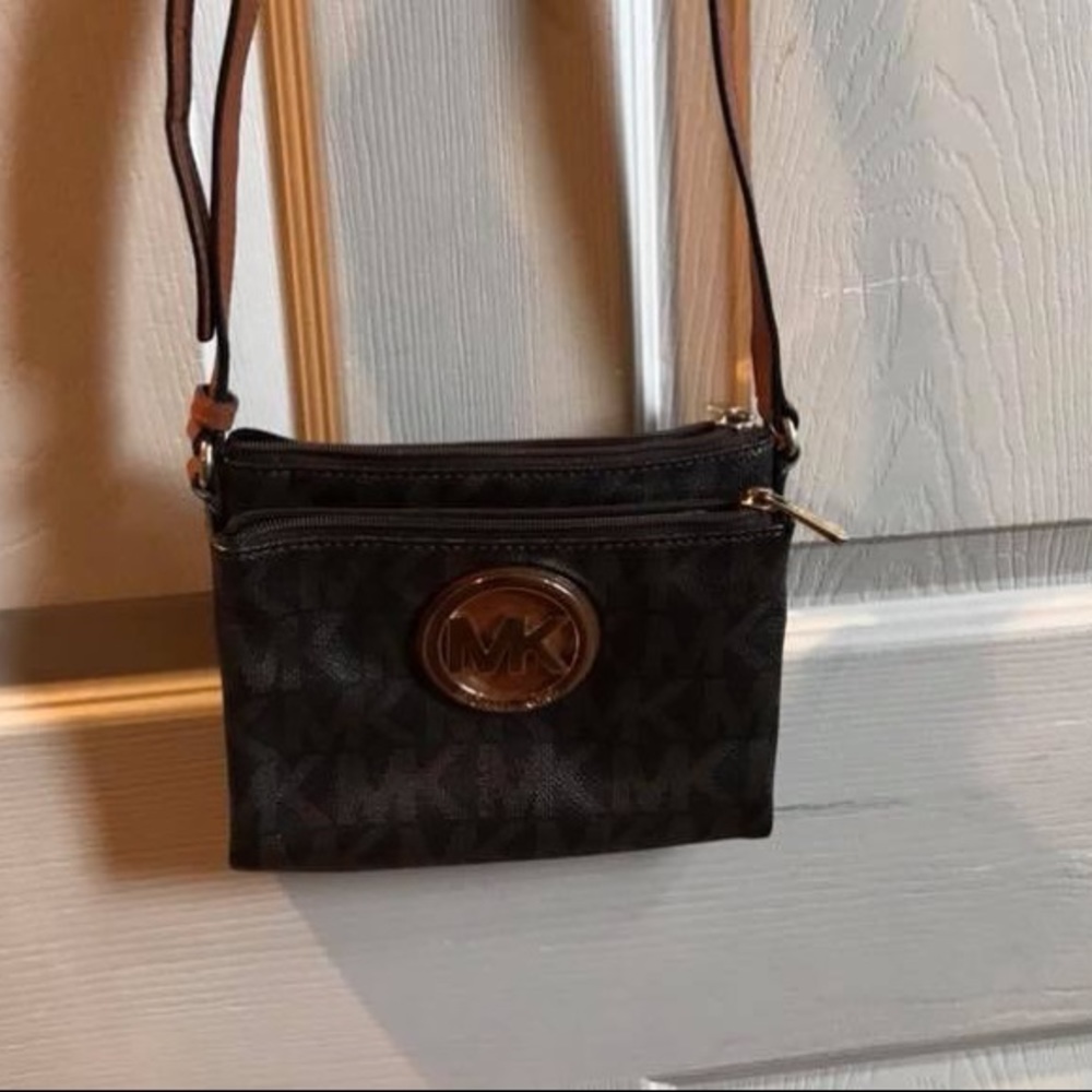 Mk purse